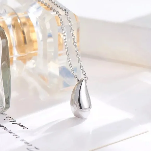 NEW 18” 925 STERLING SILVER PENDANT NECKLACE, NICE NECKLACE, CUTE NECKLACE - Picture 1 of 5